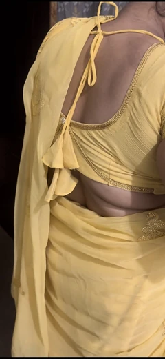 Chamando a cunhada para o apartamento e a cunhada estava gritando alto