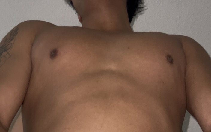 Robtinyx boy: Curva care stă în picioare