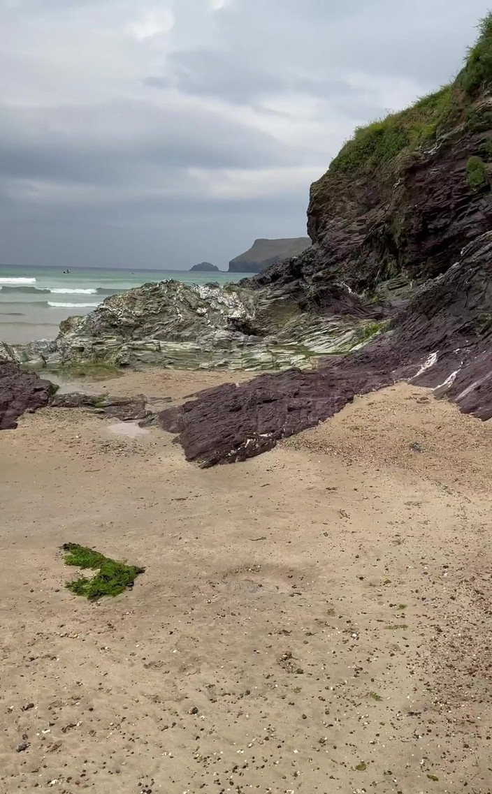 Queen-Lucy: Доброго ранку, що всім до сьогодні? Вчора я блимав на пляжі, я думаю, буде більше