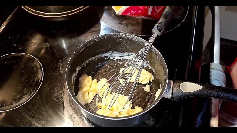 August Harper: 결혼 식사: 에피소드 2