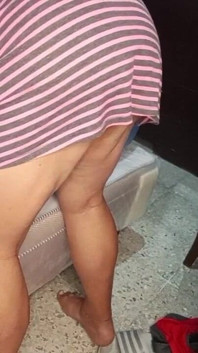 Anální sex s podvádějící zralou babičkou s velkým zadkem