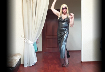 Sissy Stella: Stay with me
