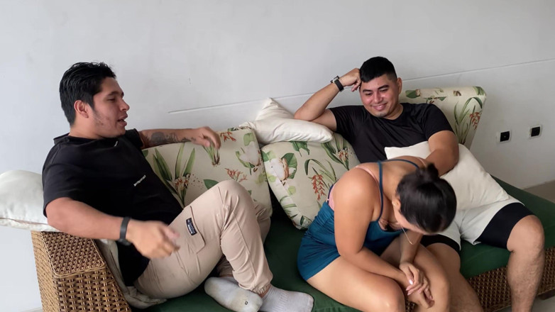 MaRaSexx: J’ai Baisé La Sœur De Mon Ami Pendant Qu’il Était Dans...