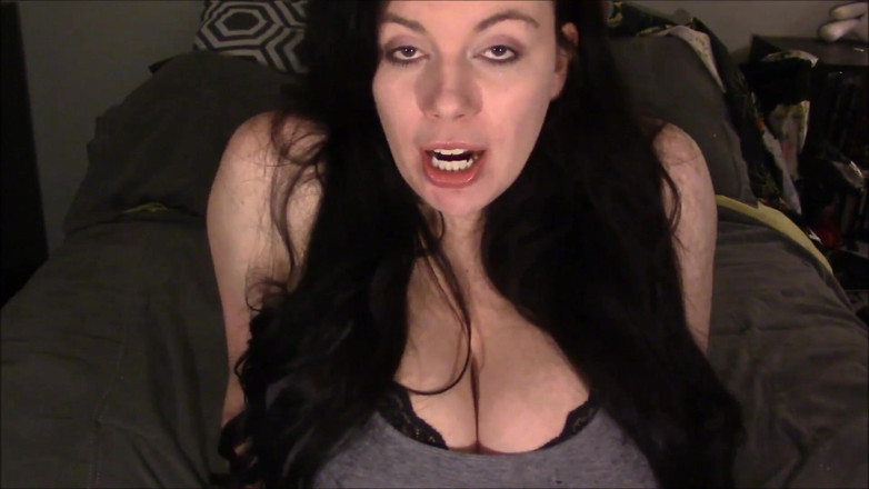 Lovely Lilith: Styvsyster behöver din sperma