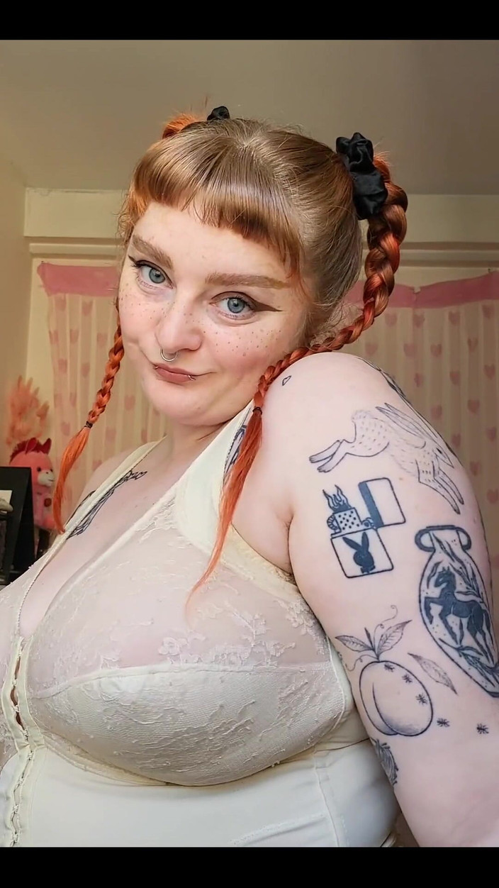 Bunny Royle: Este fin de semana hice la sesión de adoración de...