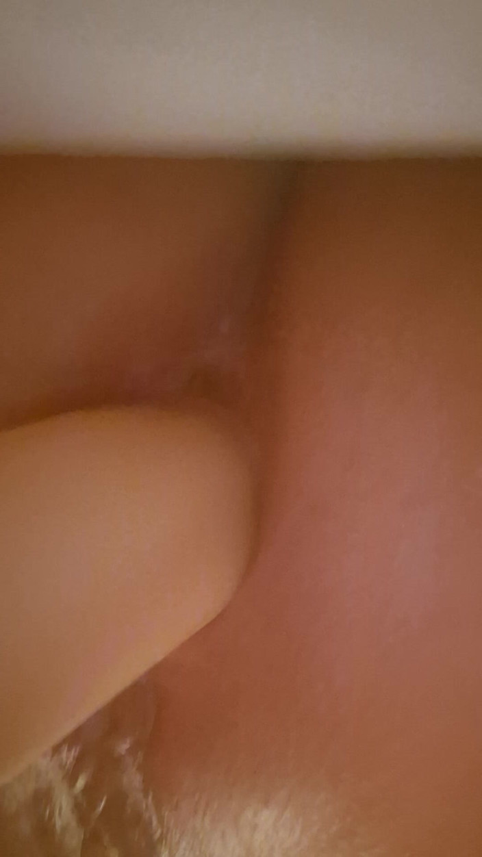 SexyMilf45: 假阳具， 浴室， 屁股， 阴户