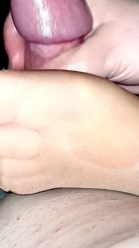 Handjob amatir dan kaki yang bagus kaki yang bagus