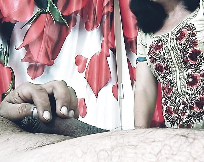 Bolly Karma: Perfect Slut with round ass loves to take a huge...