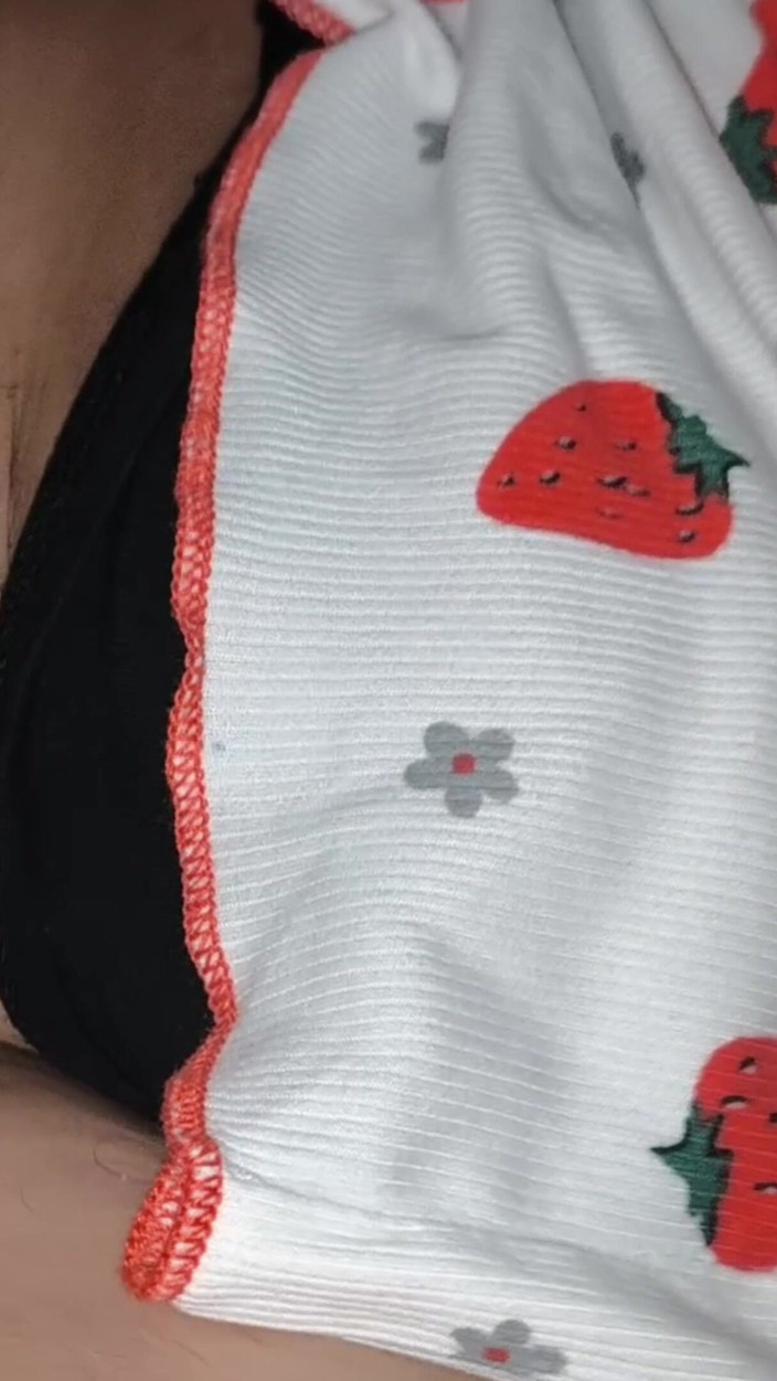 Moroccancouple: Video terbaik gadis arab lagi asik nyepong kontol dan ngentot...