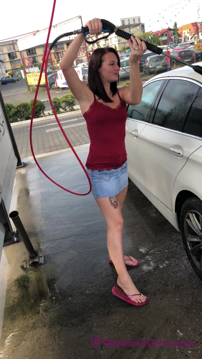 Glamino Girls: Glamino Girls 23 - Part 2 Fuck on Top of the Luxury Car