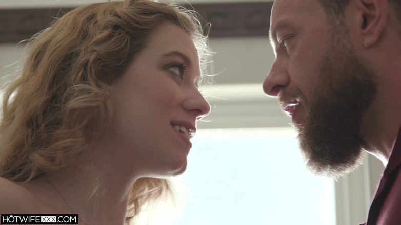 HotwifeXXX: River Lynn se fait remplir d’anticipation en profondeur
