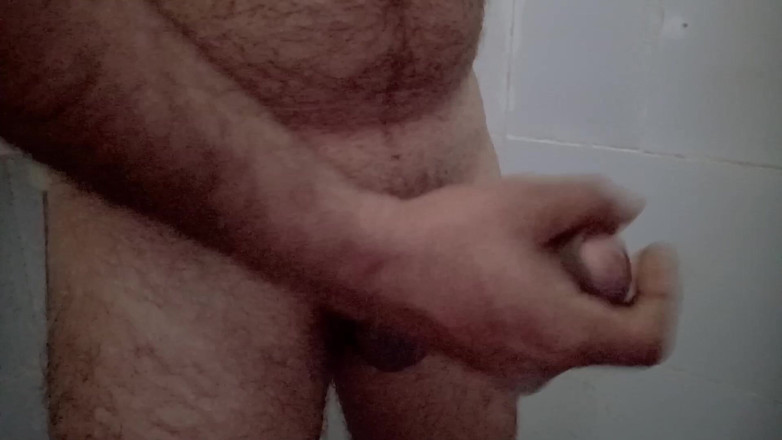 siyasingerporn: Réel, masterbat dans la salle de bain