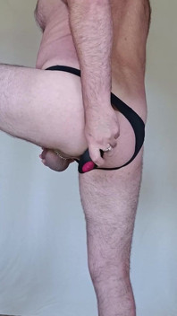 Il mio culo intrattenuto da un giocattolo. 1
