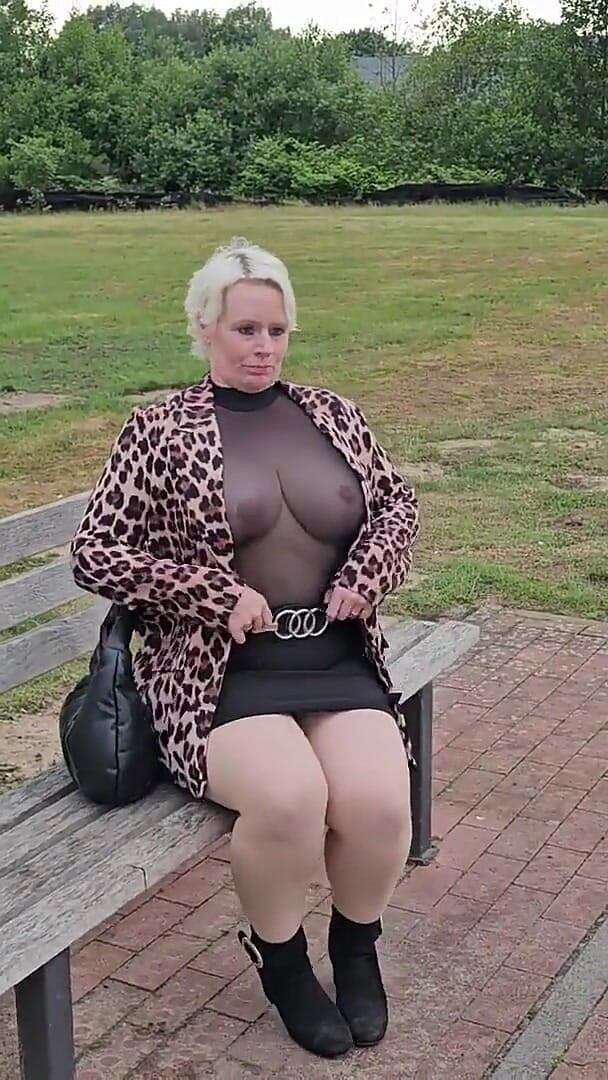 Frivolous Walk (User horny bitch)