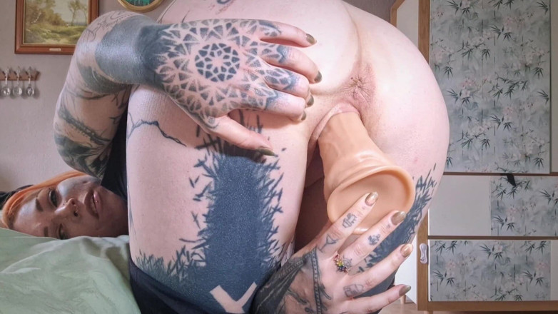 BaleaTheScarleg: Nadržená po tělocvičně