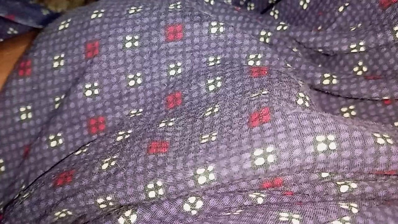 Sweet Indian cock: Indiano grande pau garoto ao ar livre masterbate