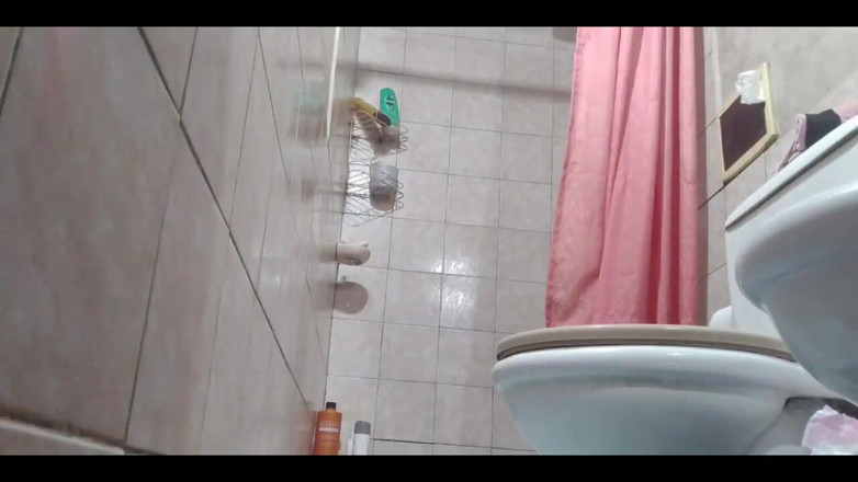 RavenHearth666VIP: Sleduješ, jak jdu do koupelny