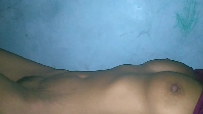 Shahilsingh119: La super fidanzata mi ha nutrito con il latte