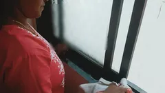 Hintli köylü evli kadın domaltılarak sikiliyor