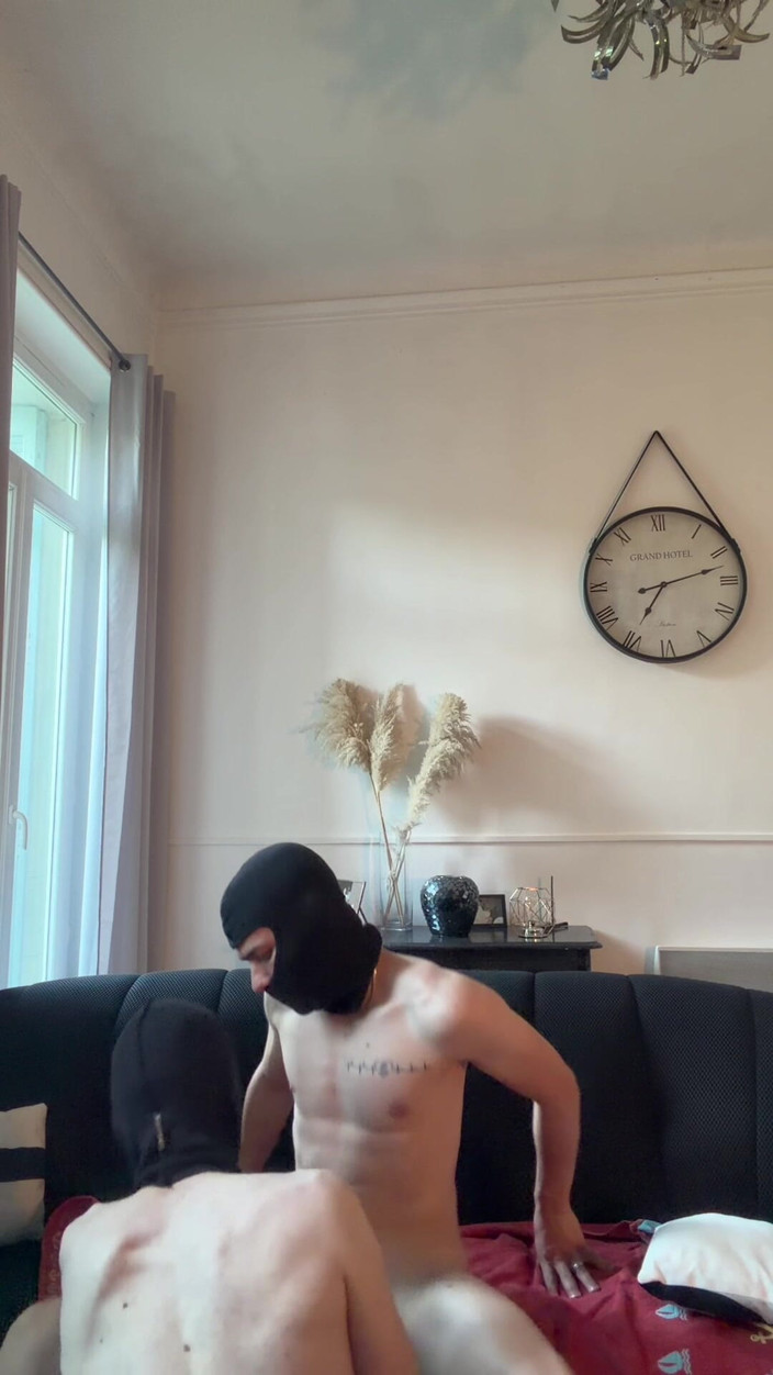 Gabriel Loma: 섹시한 옷을 입은 Xxl 와일드 맨과 복종하는 바닥