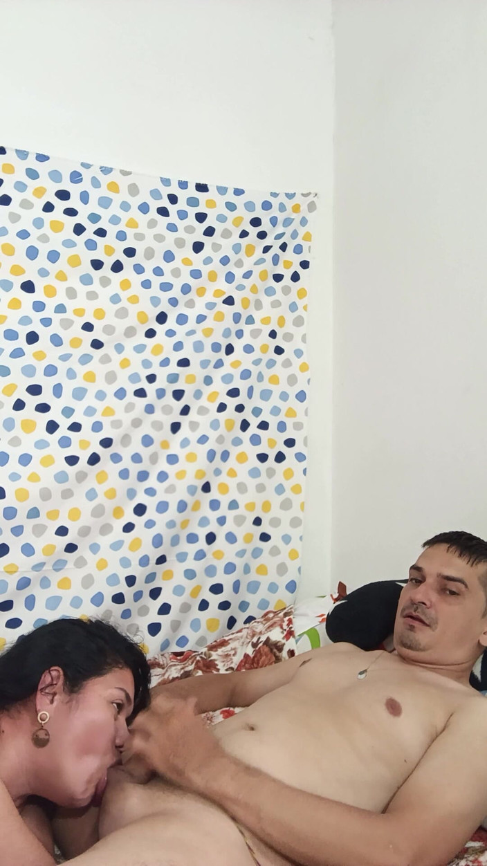 Valkyrieandluigy: Леді смокче