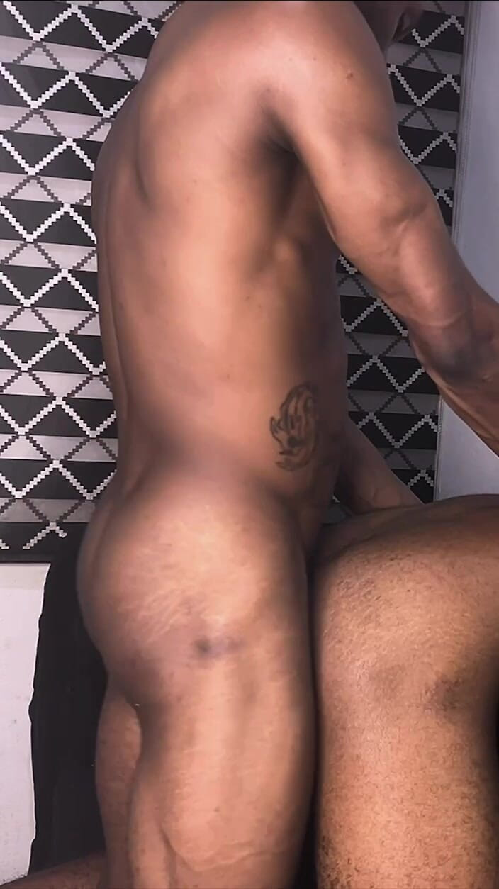 Stilesbhalifa1: Unga blyg pojke första sex tejp sprut