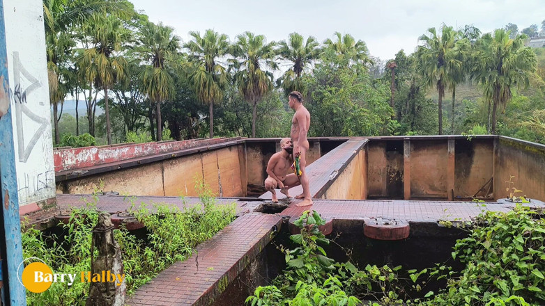 barryhlaby: Sesso nel Pantanal con un uomo nero con un cazzo...