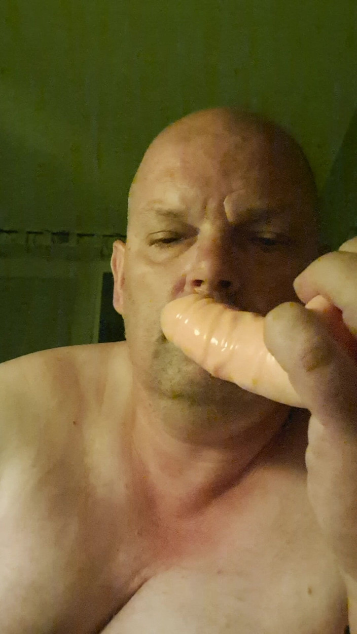 Fickspecht: An Ass Fuck for the Slut with the Dildo and...