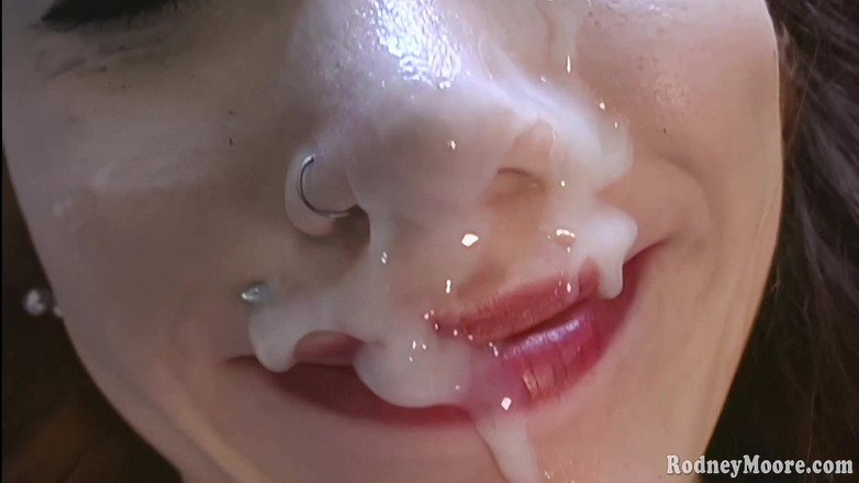 Rodney Moore: Gótica dos anos 90 adora aranhas e pau