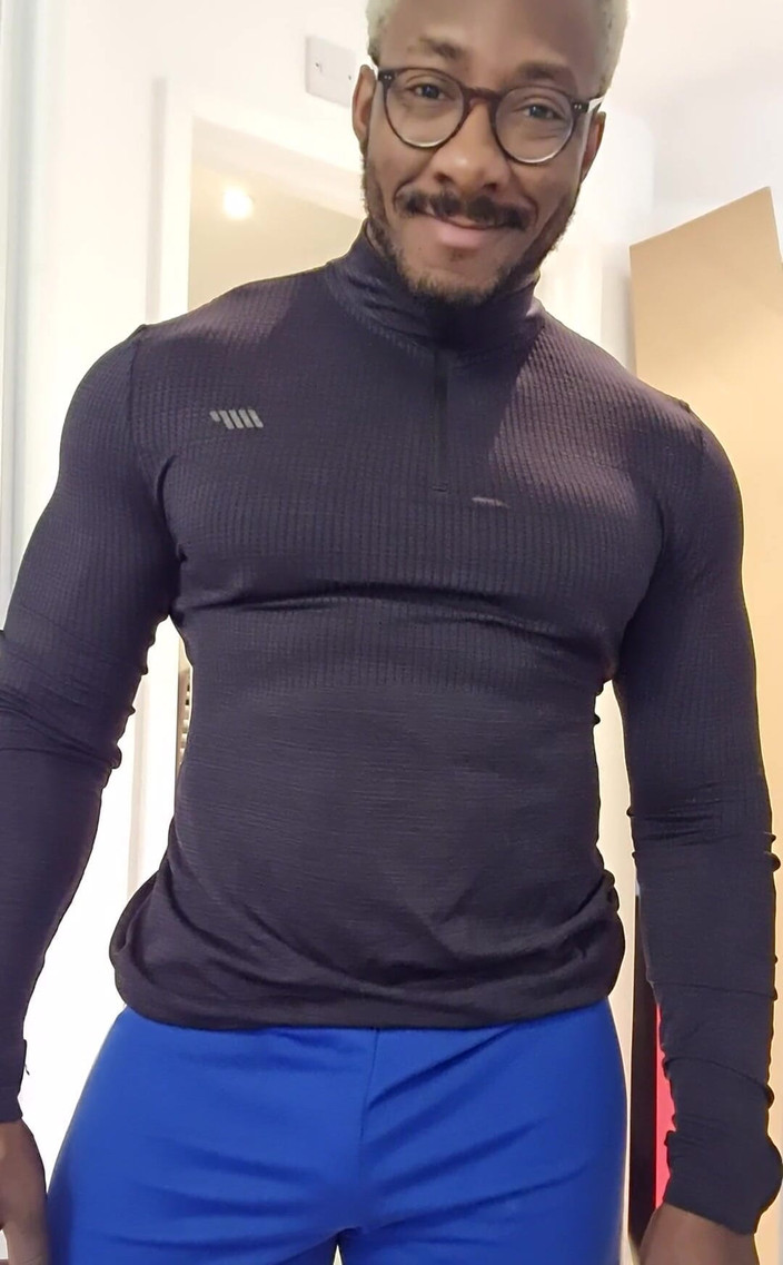 Amadeus: Sich bereit für das Fitnessstudio machen