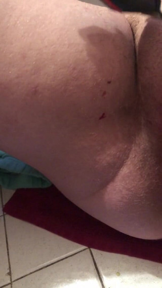 TeacHerYoung: Shaving pregnant discharge pussy and anus