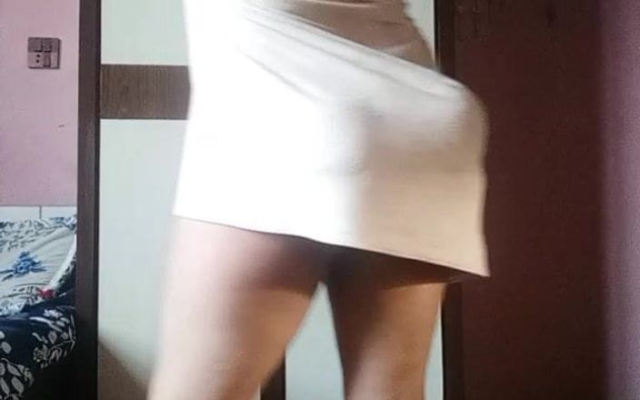 Sexy girl ass: Spettacolo completo di ragazza indiana nuda