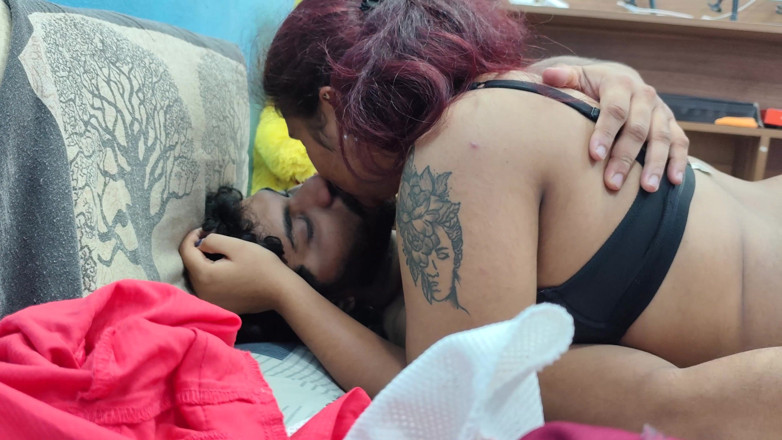 Vaigavarun45: Girl Play with Penis She Kisses Boy Lips Then Boy...