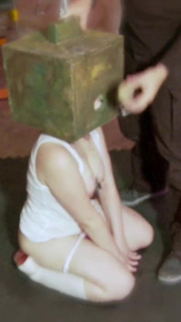 คุณแม่แก่รูปร่างอวบโดนผู้ลงโทษครอบครอง