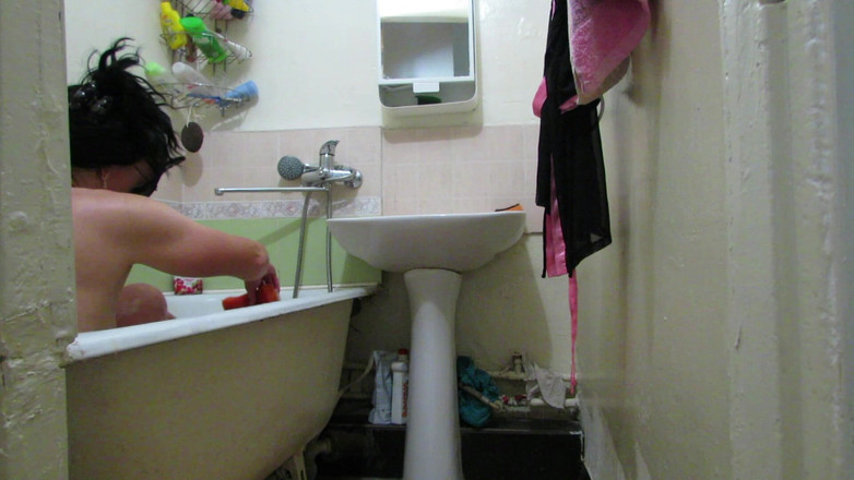 SexyAnka: Krásná dáma v koupelně. s rozhovory v ruštině