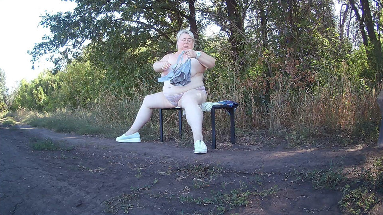Zona901: Sogra no parque se despi e se masturba até o...