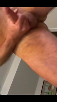 Twitter Fan Version of Guy Fucking a New Fan and Squirting