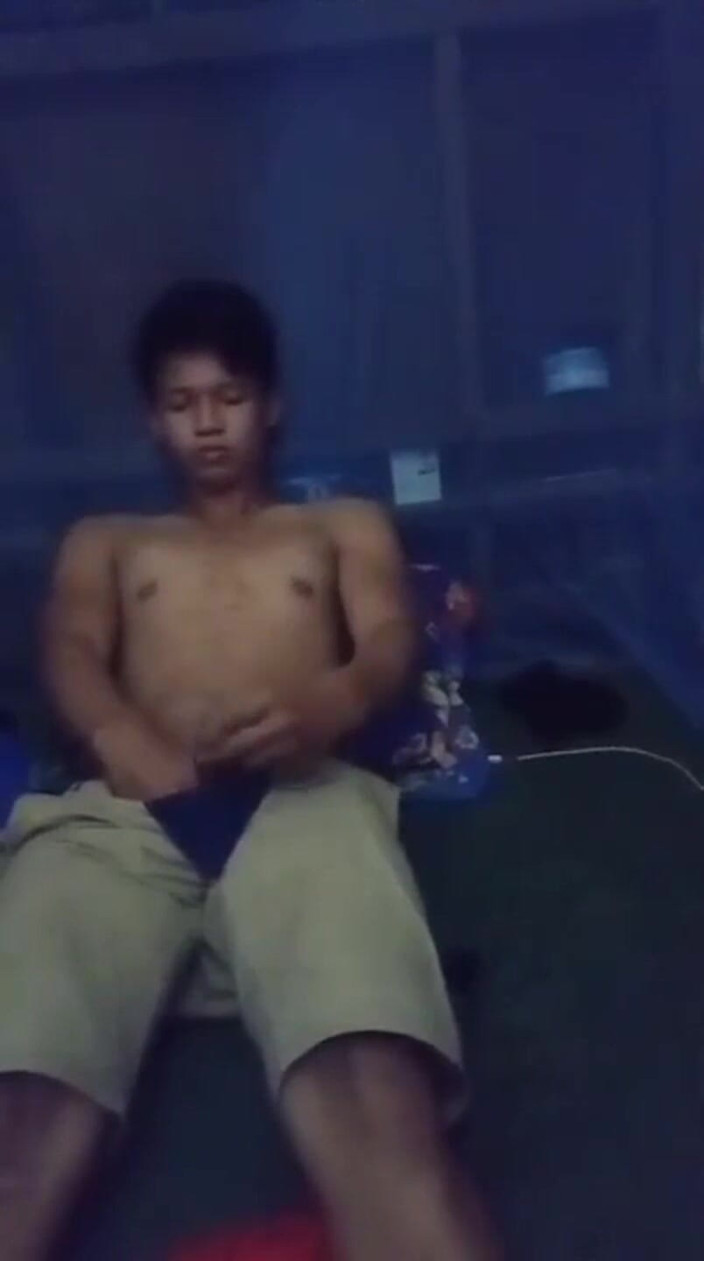 Fleshlab Gay: Virgin Sexy Pinoy Twink Boy Masturbation