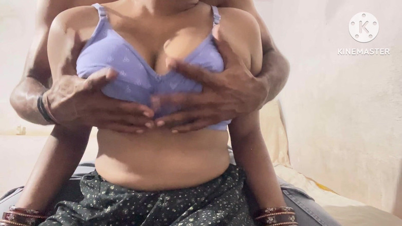 Indianbhabhi141: Ragazza indiana del villaggio prima volta sesso