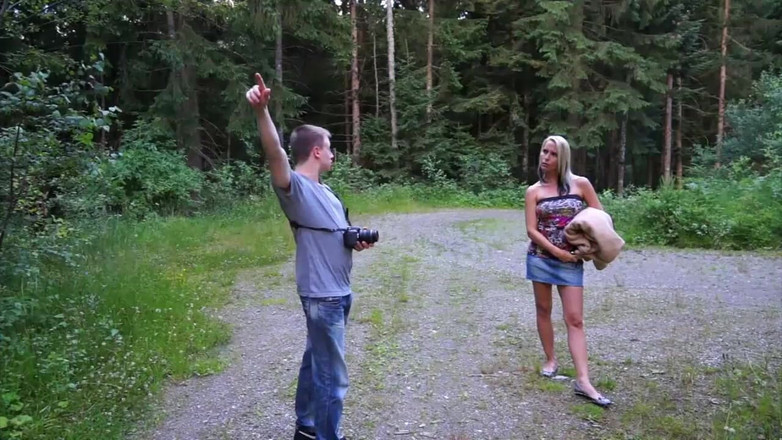 Still Slut: Fantastická prsatá MILF masturbuje s robertkem a dostane výstřik na...