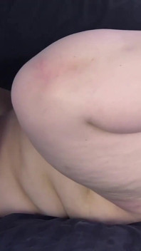 Jogo duro dos peitos! Carne, rolos e peitos voam! Enormes tetas de Amy