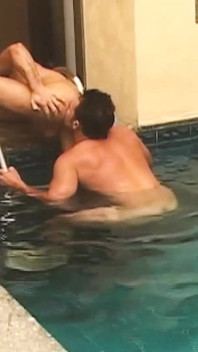 Jacuzzi Guys Scene 4: Muscular Friends Want to Finish the Bath by Having Sex Together
