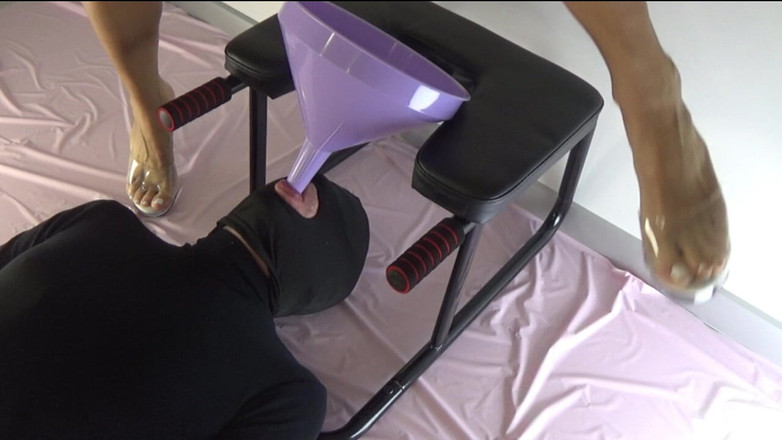 AnnaBUST: 初めてのBDSM練習