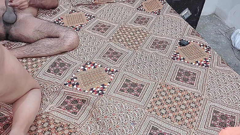 Pakistani CoupleX: 18 yaşındaki Hintli kız Hintçe seks xxxxx Hintli desi kız...