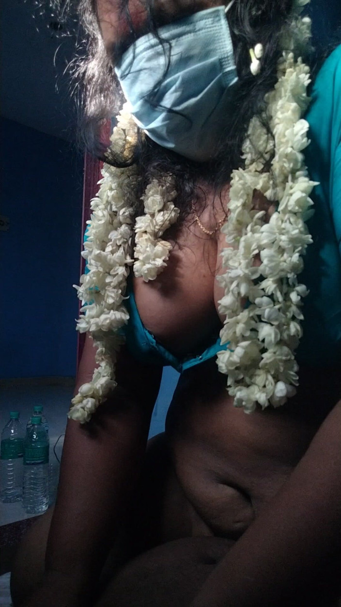 Benita sweety: First Night Part 2 - boquete extremamente com flores