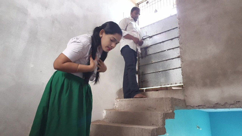 Sona bhabhi: 18-letnia dziewica college loszka romans i Press ze swoim chłopakiem...