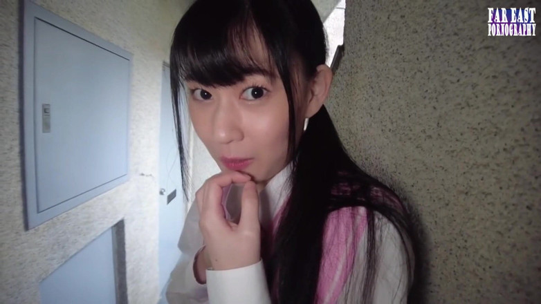 Far East pornography: Tatlı oral randevuda minik kıvrımlı koyu saçlı azdırıcı gulp mutluluk...