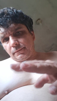 Mi mano se llenó de esperma después de masturbarme mucho