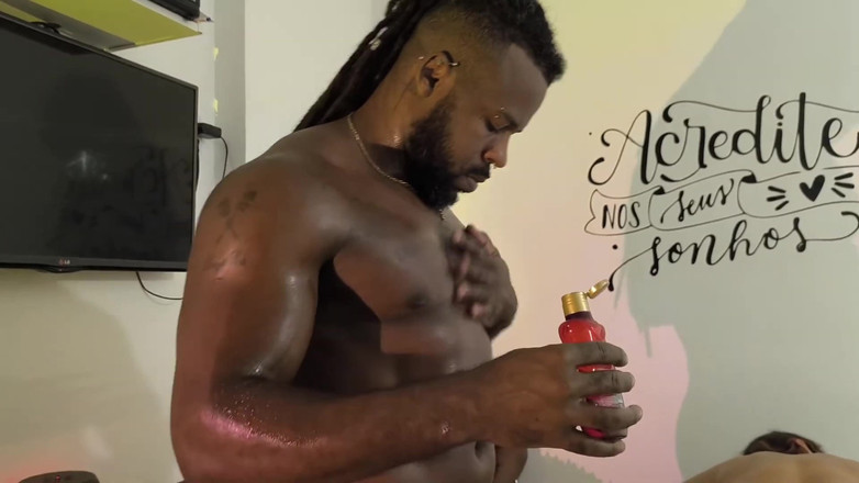 Nurseblack: 優しい寝取られが妻を連れて黒人エンダウドウのタントラマッサージを受けたパート3