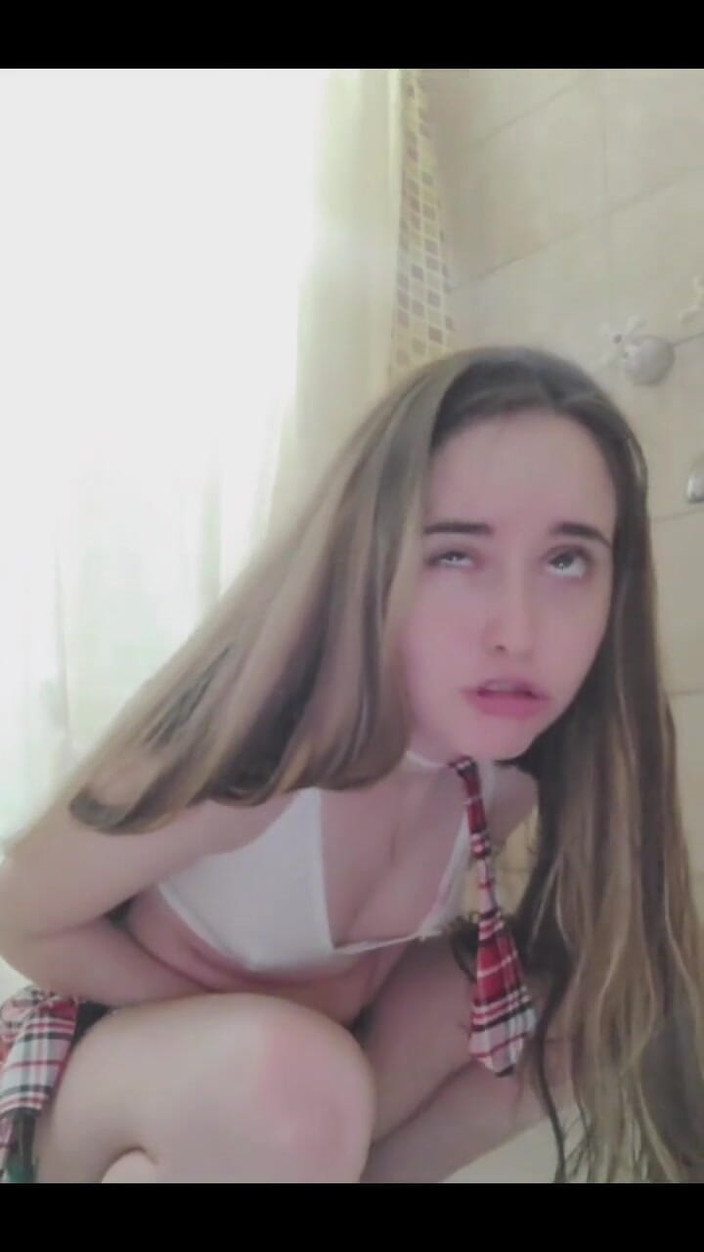 RavenHearth666VIP: Yaramaz üniversiteli kız bölümü